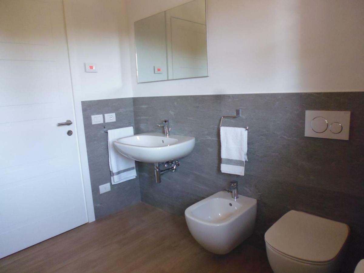 Ferienwohnung Casa Il Cedro Verbania Exterior foto